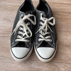 Black low top Converse